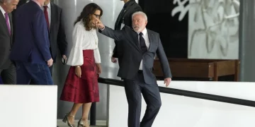 Les relations sino-brésiliennes: Lula se rend en Chine.