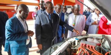 Inauguration de la Zone d’Activités des Mécaniciens et des Professionnels de l’Automobile par Macky(images)