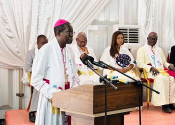 POPENGUINE 2023 : Monseigneur Benjamin Ndiaye invite les sénégalais à cultiver la discipline de l’écoute mutuelle.