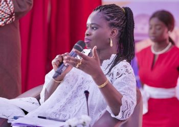 L’Administrateur général du FONGIP Thérèse Faye Diouf célèbre les 10 ans de l’institution avec le personnel