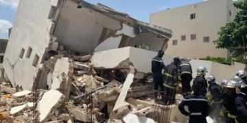 Effondrement d’un bâtiment à Mbao : Six personnes piégées, huit sorties des décombres