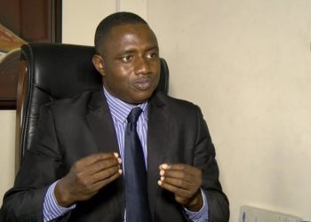 DR YORO DIA « Felwine Sarr s’éloigne de la « confrérie des éveillés »: Le bon sens intellectuel réduit à sa plus simple expression…