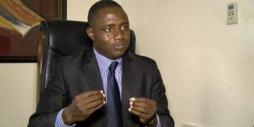 DR YORO DIA « Felwine Sarr s’éloigne de la « confrérie des éveillés »: Le bon sens intellectuel réduit à sa plus simple expression…