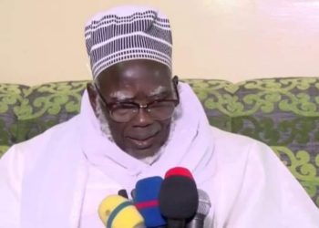 Touba re-précise la mission confiée aux Baayfall : « La fatwa du 18 septembre 1980 + la politique et le football »… Les Baayfall maintenus à la tâche.