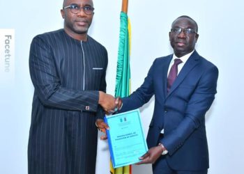 PASSATION DE SERVICE AU MINISTÈRE DES TRANSPORTS AÉRIENS ET DU DÉVELOPPEMENT DES INFRASTRUCTURES AÉROPORTUAIRES.