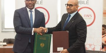 LE MINISTRE DE L’ÉCONOMIE DU PLAN ET DE LA COOPÉRATION PROCÉDE À LA SIGNATURE DE TROIS CONVENTIONS.