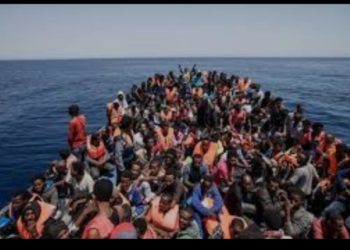 SOCIÉTÉ-Émigration Clandestine : Une pirogue avec 250 personnes à bord, fait 2 morts, échoue à la plage de Gadaye